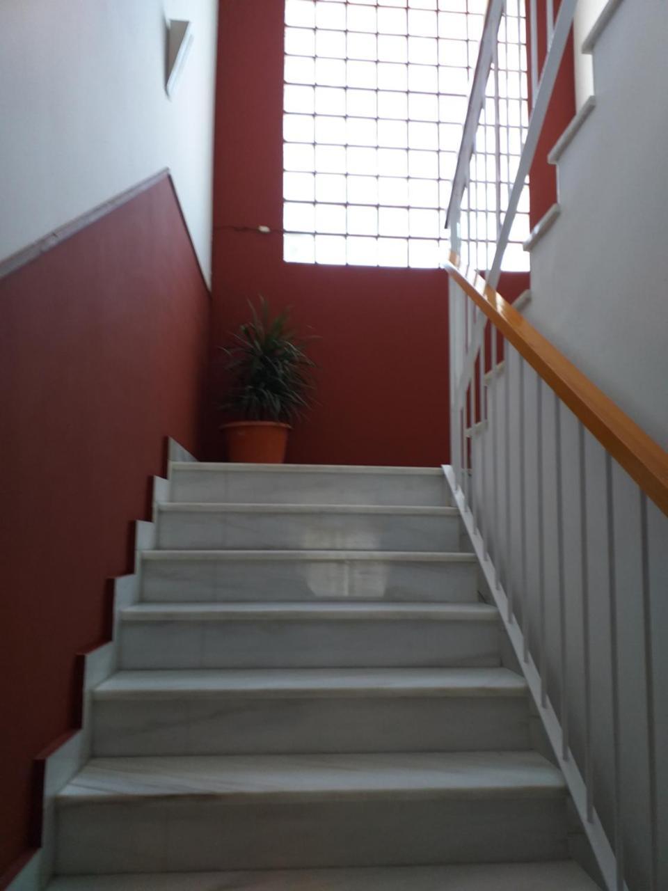 Hostal Monteluna Rociana Esterno foto